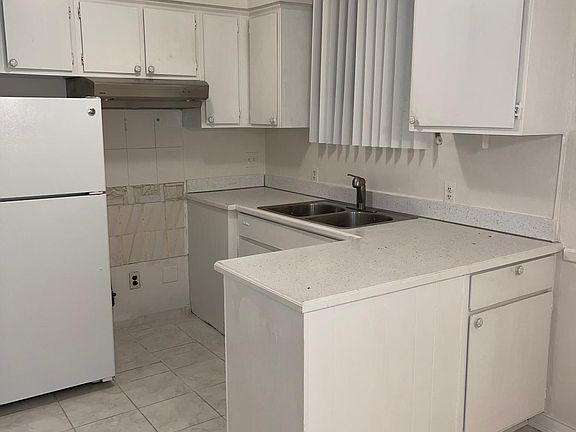 3rd image of 8160 Crestview Dr APT 1