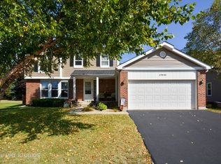 27W162 Walnut Dr, Winfield, IL 60190