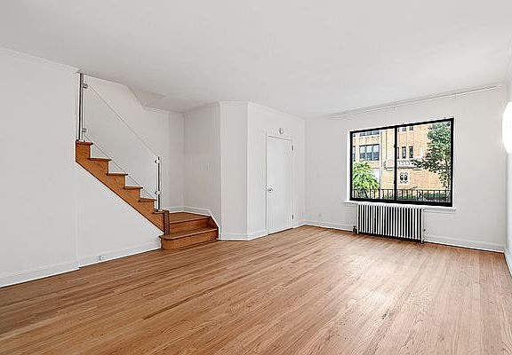 5th image of 85-31 Eliot Ave