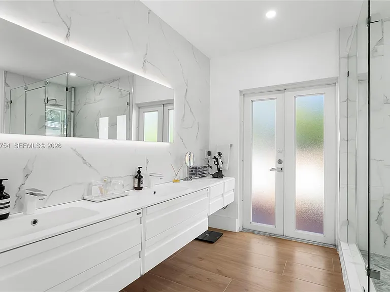 7825 SW 72nd Ave — Photo 23