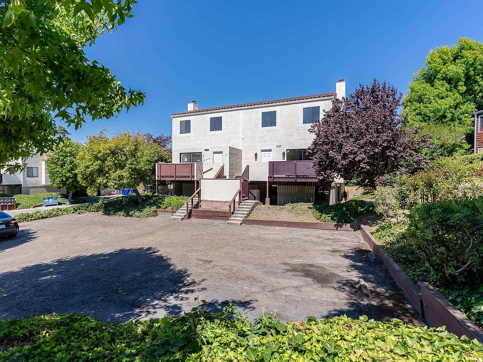 1st image of 1707 Dalessi Dr