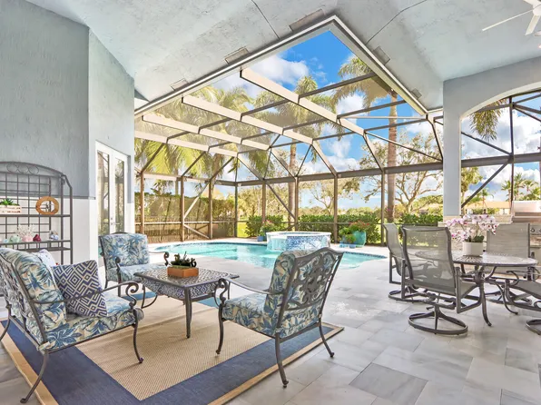 8000 Cranes Pointe Way, West Palm Beach, FL 33412