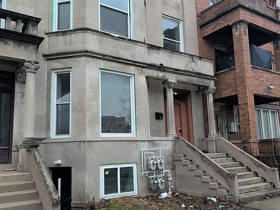 3rd image of 5932 S Prairie Ave