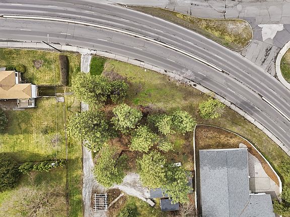 4th image of 1215 S Ray St