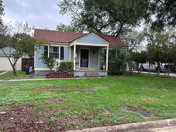 2nd image of 2509 Dean Ln