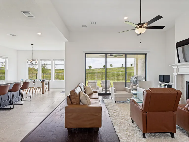 2240 Laurel Ridge Rd — Photo 15