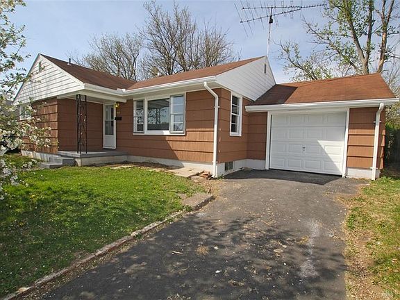 3rd image of 555 Lewis Dr