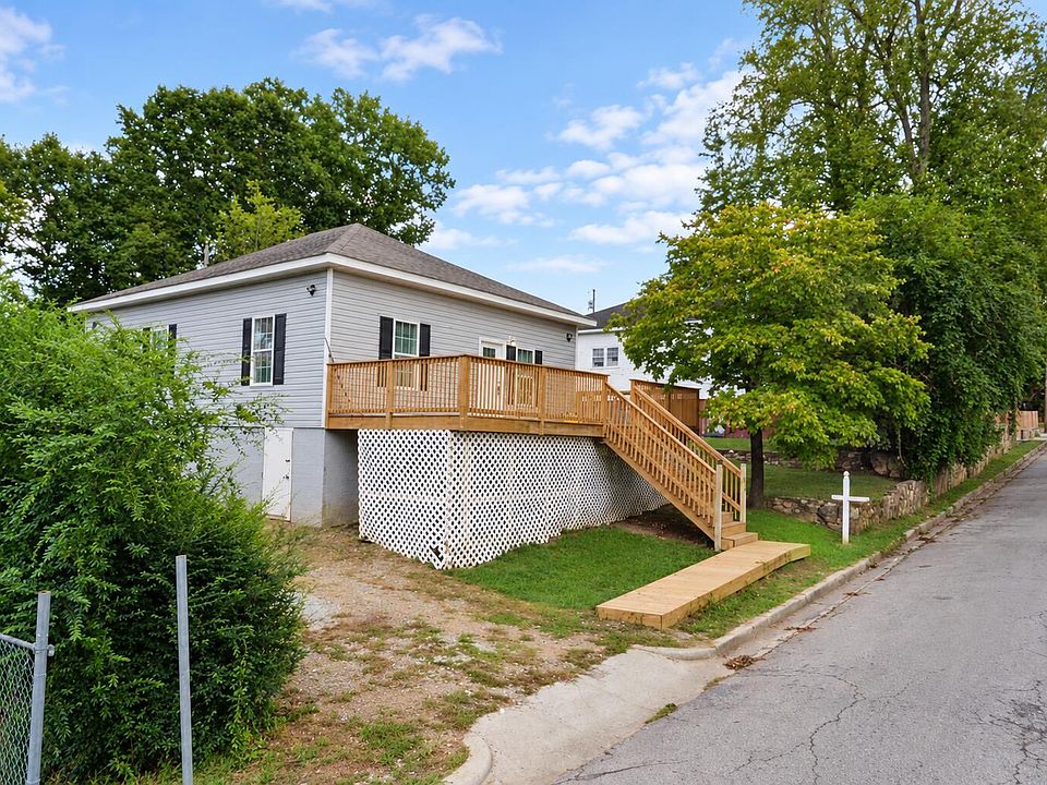 1st image of 1724 Turner St
