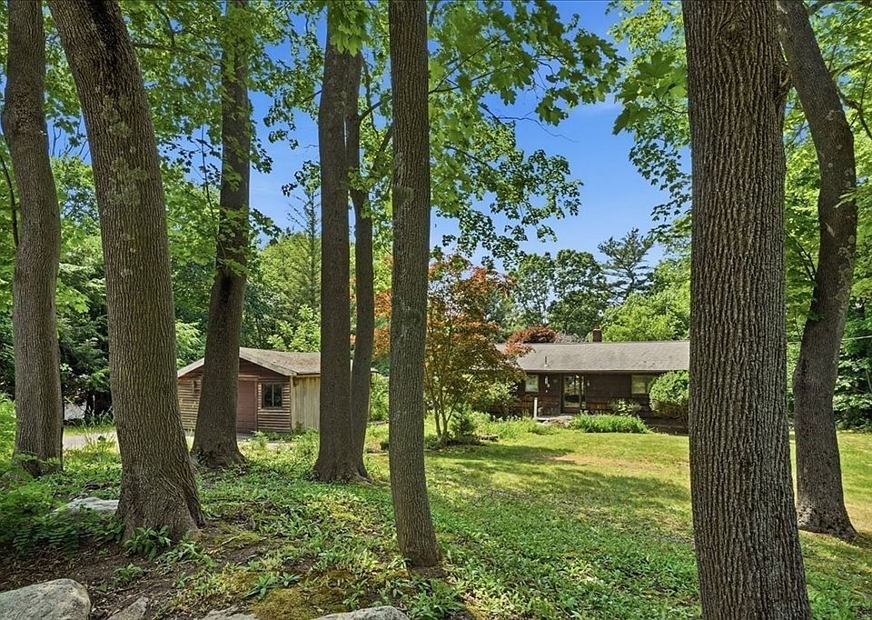 1st image of 47 Old Oaken Bucket Rd