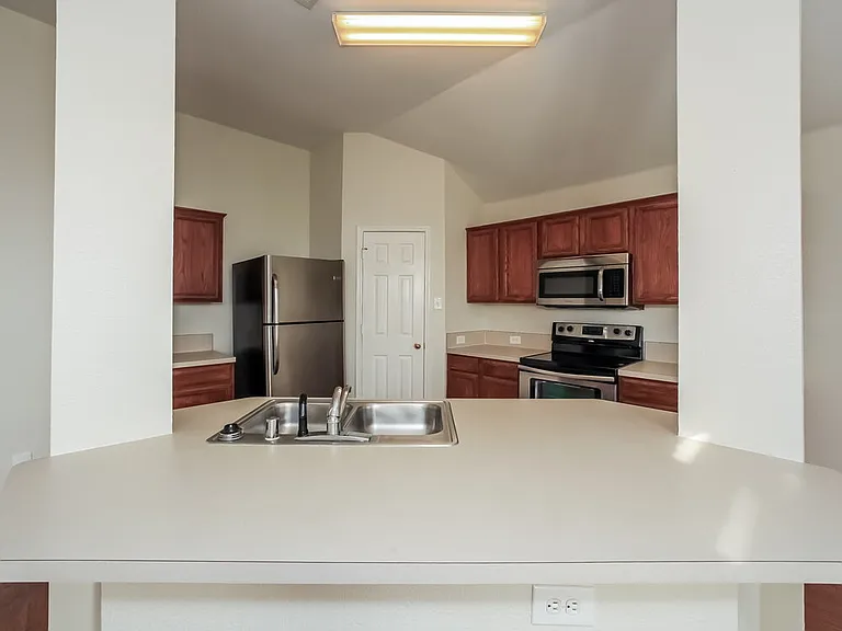 773 Silverbrook Dr — Photo 7