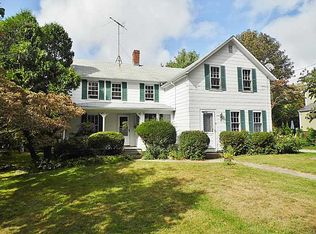 92 Old Mountain Rd, South Kingstown, RI 02879