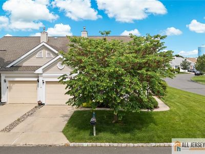 24 Birmingham Ln, Monroe Township, NJ, 08831