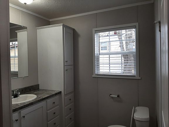 5th image of 12409 Birch Ln