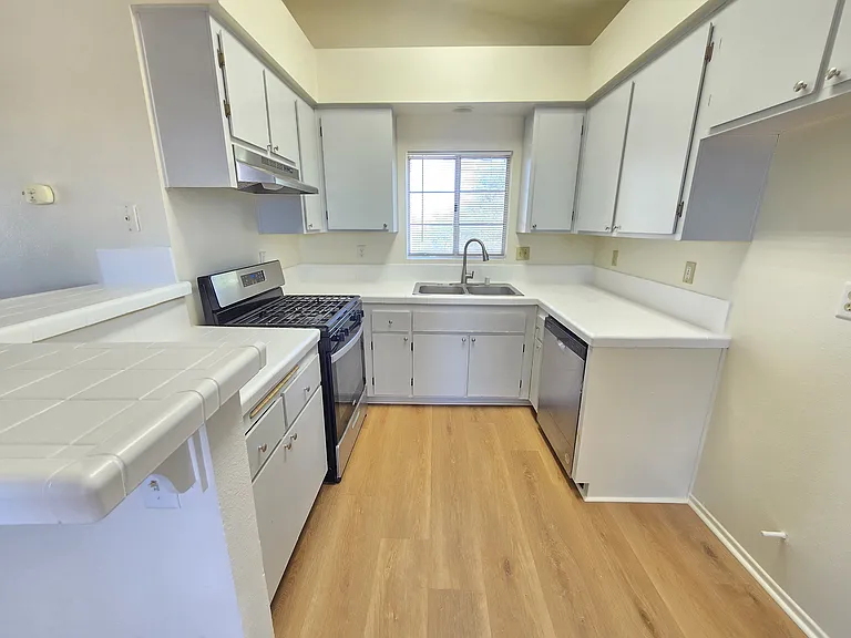 21411 Hacienda Blvd #D — Photo 2