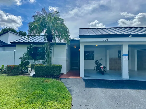 305 Lakeside Court, Sunrise, FL 33326