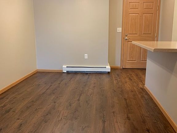 4th image of 420 5th Ave S APT 213
