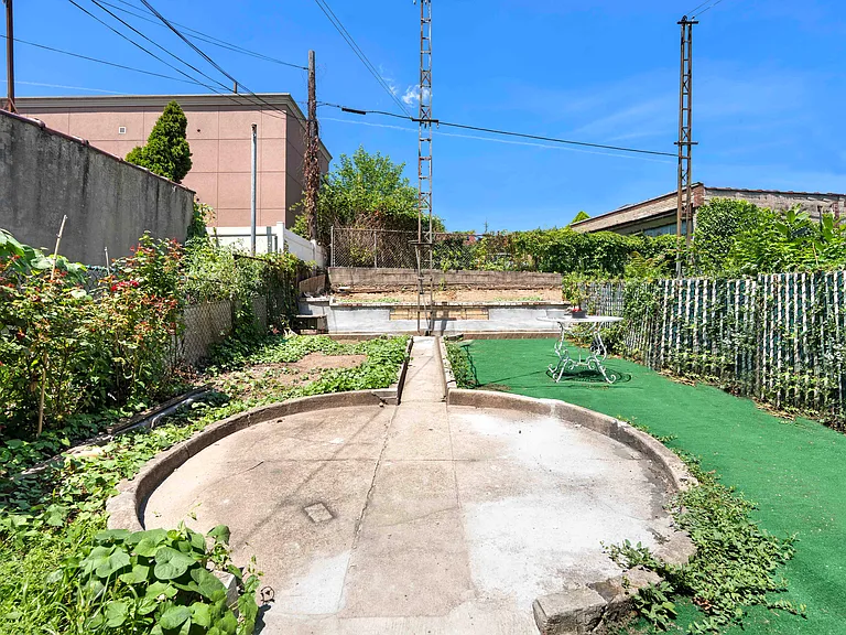 59-33 Grove St #GARDEN — Photo 9