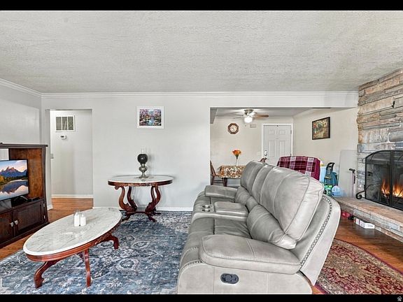 2nd image of 881 E Maple View Dr APT 13
