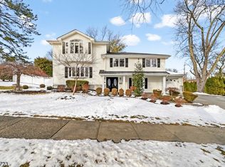 90 Birchwood Ter, Wayne Twp., NJ 07470