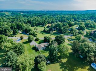 1012 E Lisburn Rd, Mechanicsburg, PA 17055