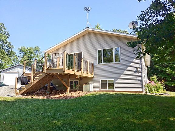 3rd image of 111578 Bergmann Rd