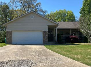 8737 Golf Creek Dr, Rogers, AR 72756