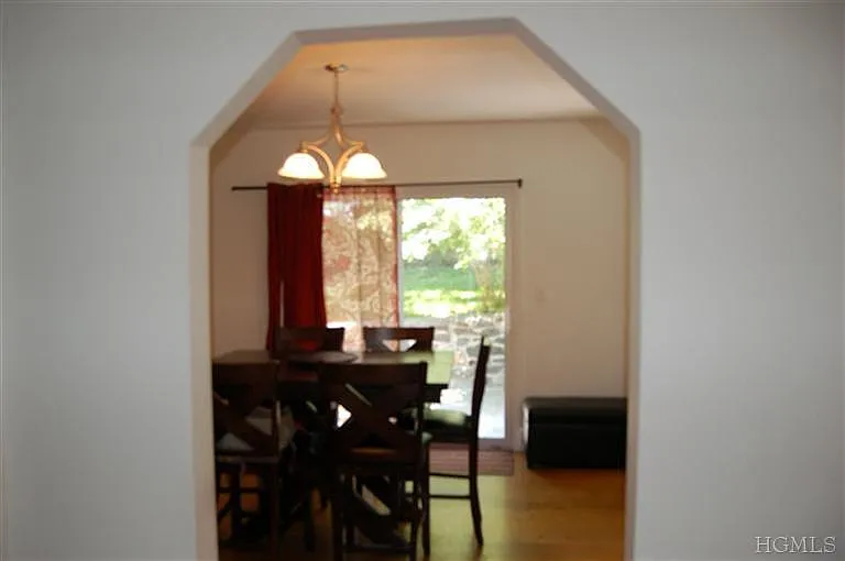 80 Hawkes Ave — Photo 3