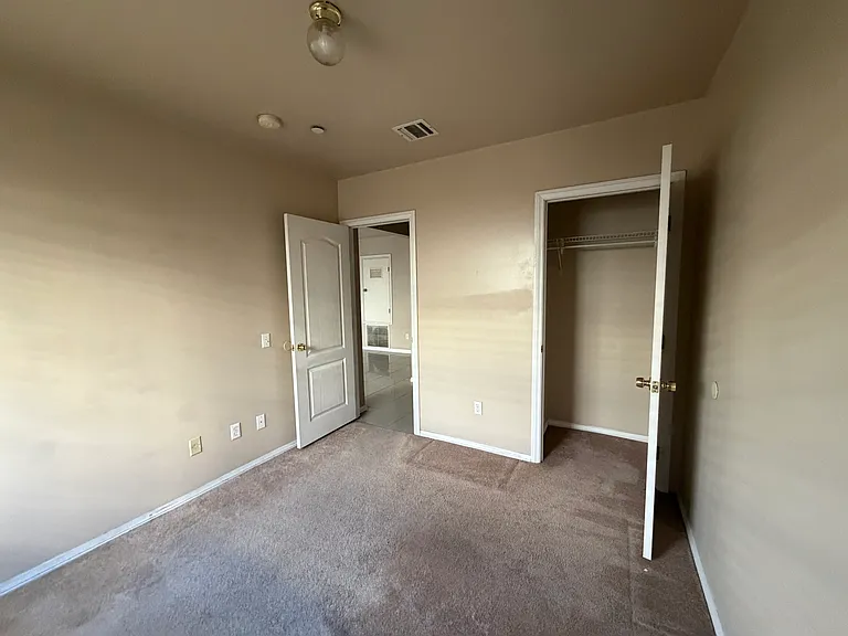 229 S Orange Ave #A — Photo 9