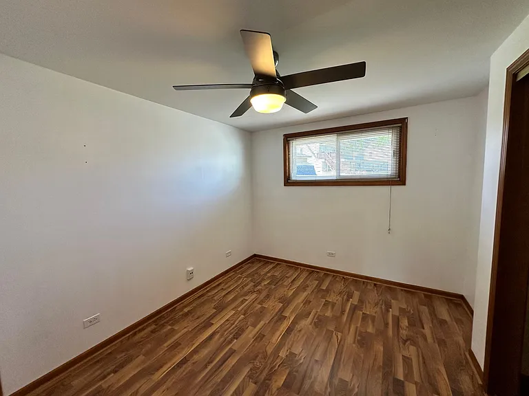 6808 W Forest Preserve Dr — Photo 8