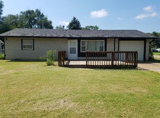 846 Hemlock Dr, Salina, KS 67401