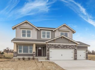 9906 Marnewood Dr, Johnston, IA 50131