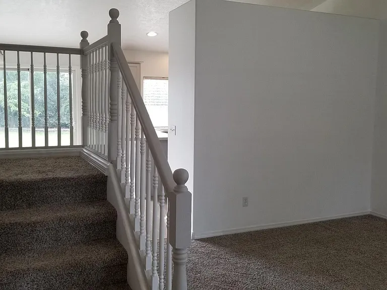 16825 Portsmouth Ln — Photo 3