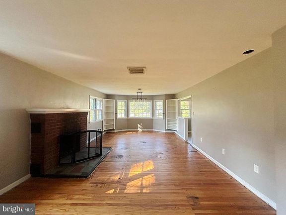 4th image of 418 Swedesboro Rd