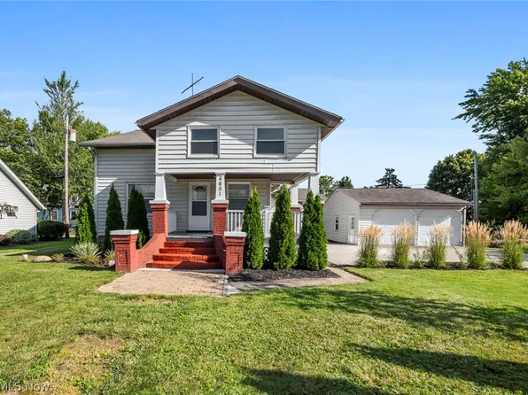4651 E Lake Rd, Sheffield Lake, OH 44054