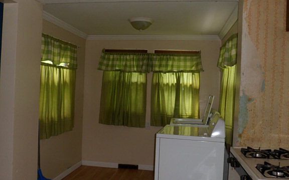 5th image of 179 Boone Ave