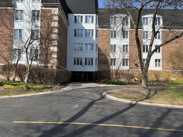 150 Lake Blvd APT 120, Buffalo Grove, IL 60089