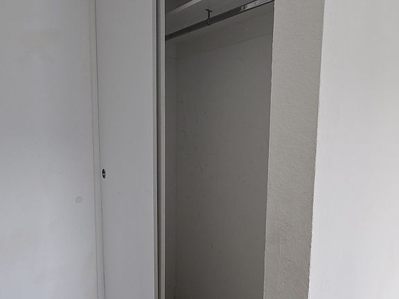 3rd image of 1152 NW 1st St
