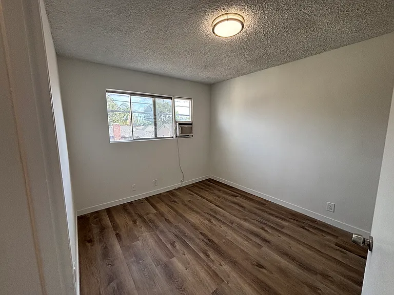 673 S Eremland Dr #2 — Photo 9