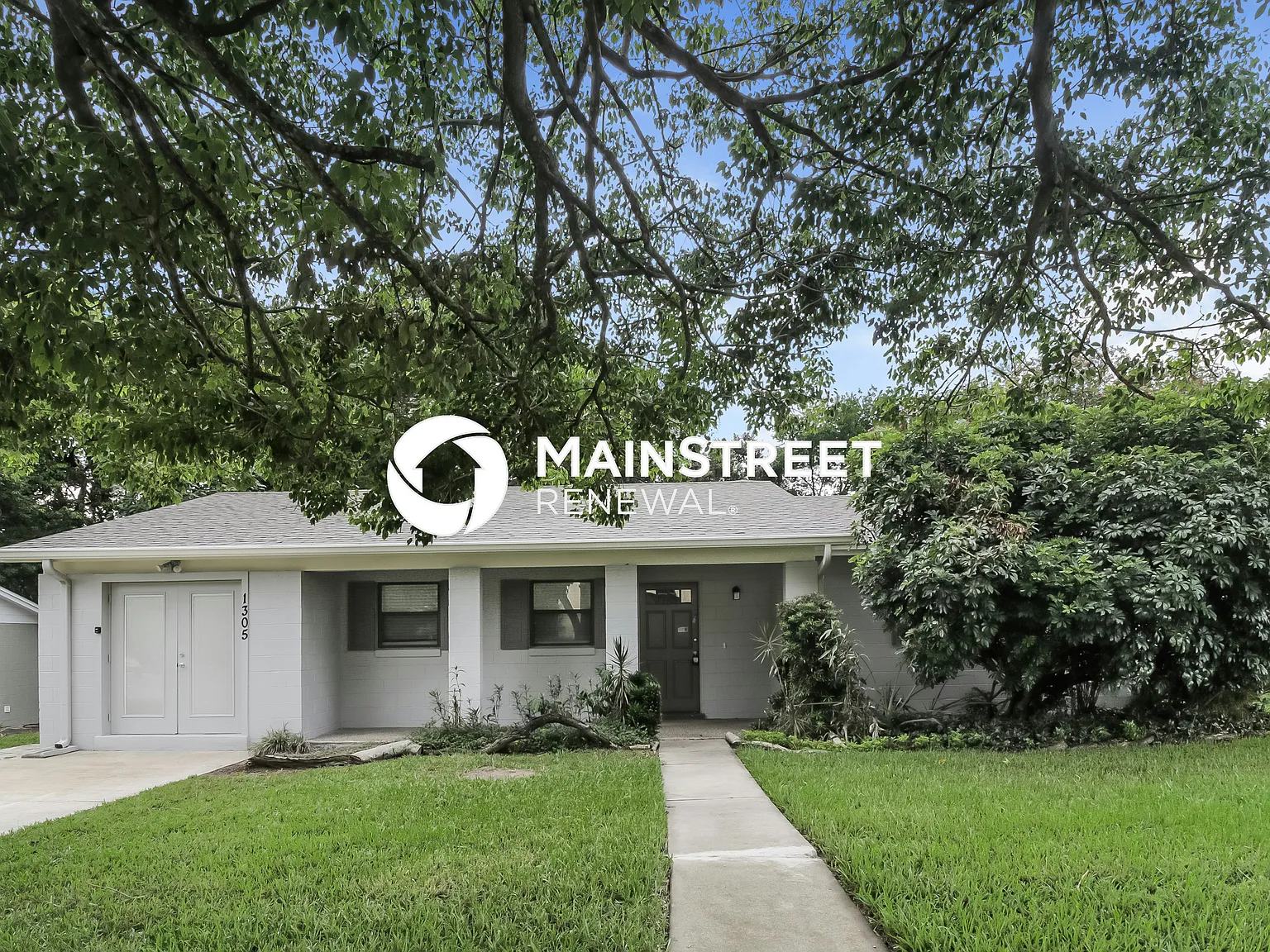 1305 Ridgefield Ave — Photo 1