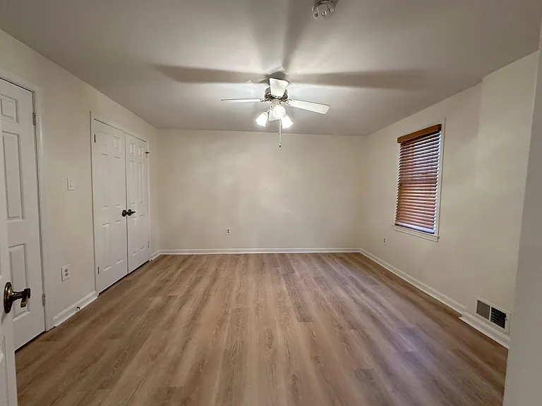 11560 Holly Briar Ln — Photo 48