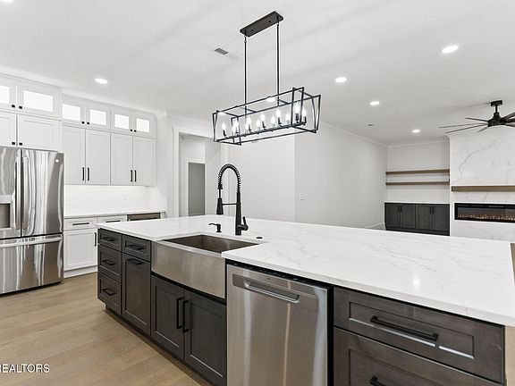 5th image of 108 Oostagala Dr