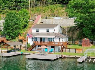 8666 W Lake Rd, Hammondsport, NY 14840