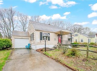 62 W Helen St, Hamden, CT 06514