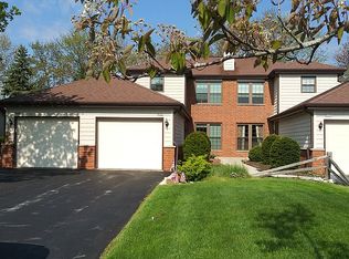 8145 S Legend Dr, Franklin, WI 53132