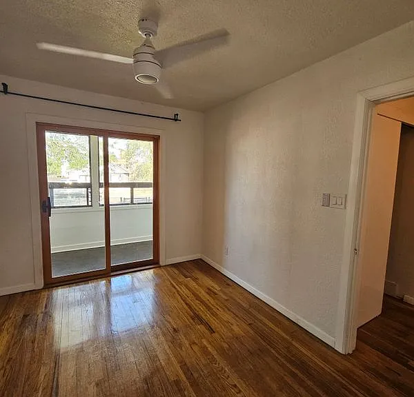 204 Harvard Dr SE #A — Photo 8