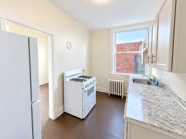 208 N Warren Ave #D, Apollo, PA 15613