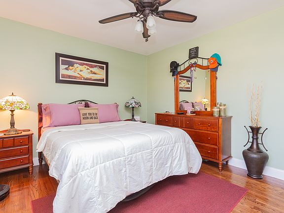 5th image of 74-48 220th St