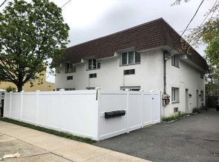 100 Haven Ave APT 3, Pt Washington, NY 11050