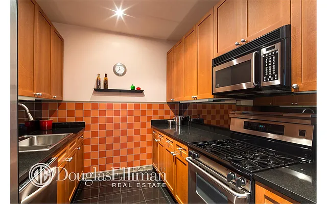 Sold by Douglas Elliman | media 16