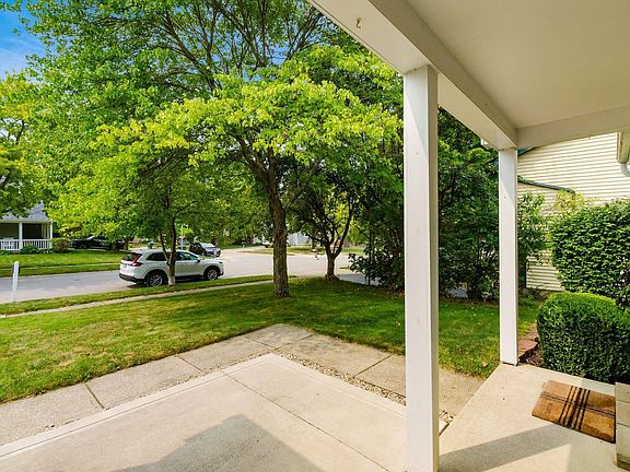 3rd image of 3188 Eppleworth Dr
